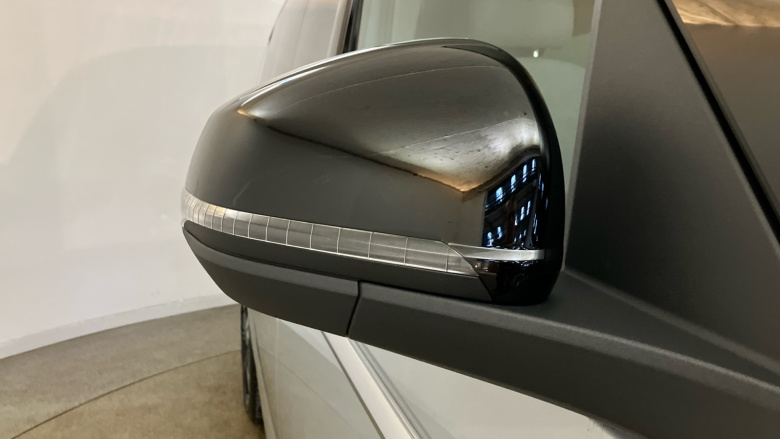 Volkswagen Multivan 2.0 TDI Style 5dr LWB DSG Diesel Estate